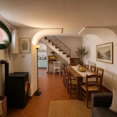 Casa Laura Holiday home
